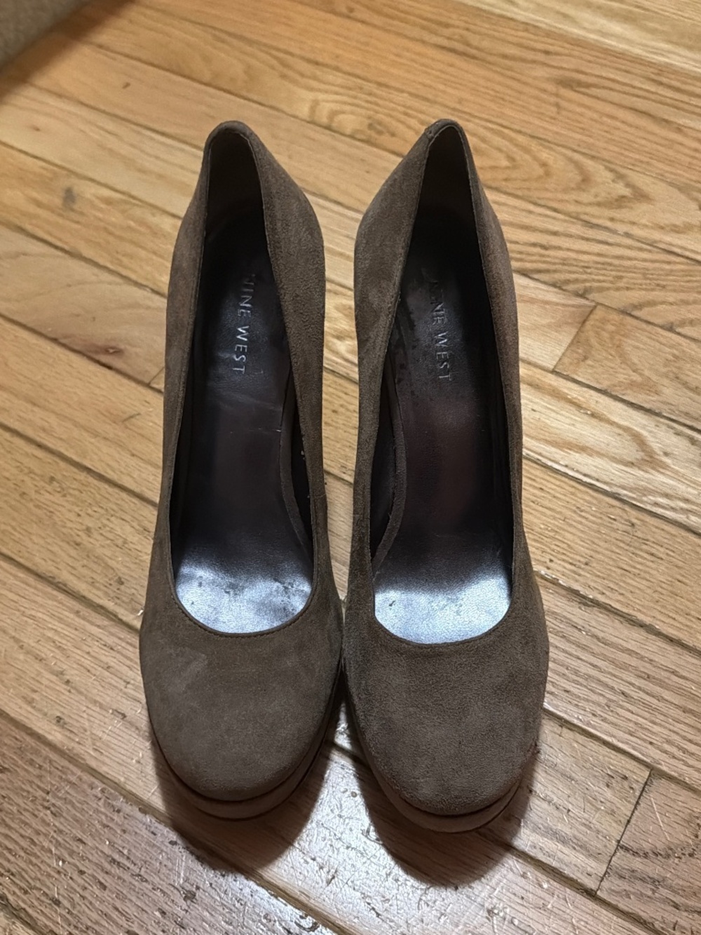 Nine West Platform Taupe Suede Pumps sz 7.5 AA
